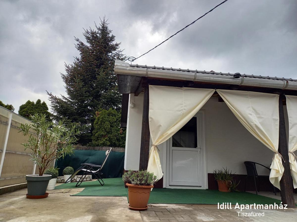 Idill Apartmanhaz B&B Тисафюред Экстерьер фото