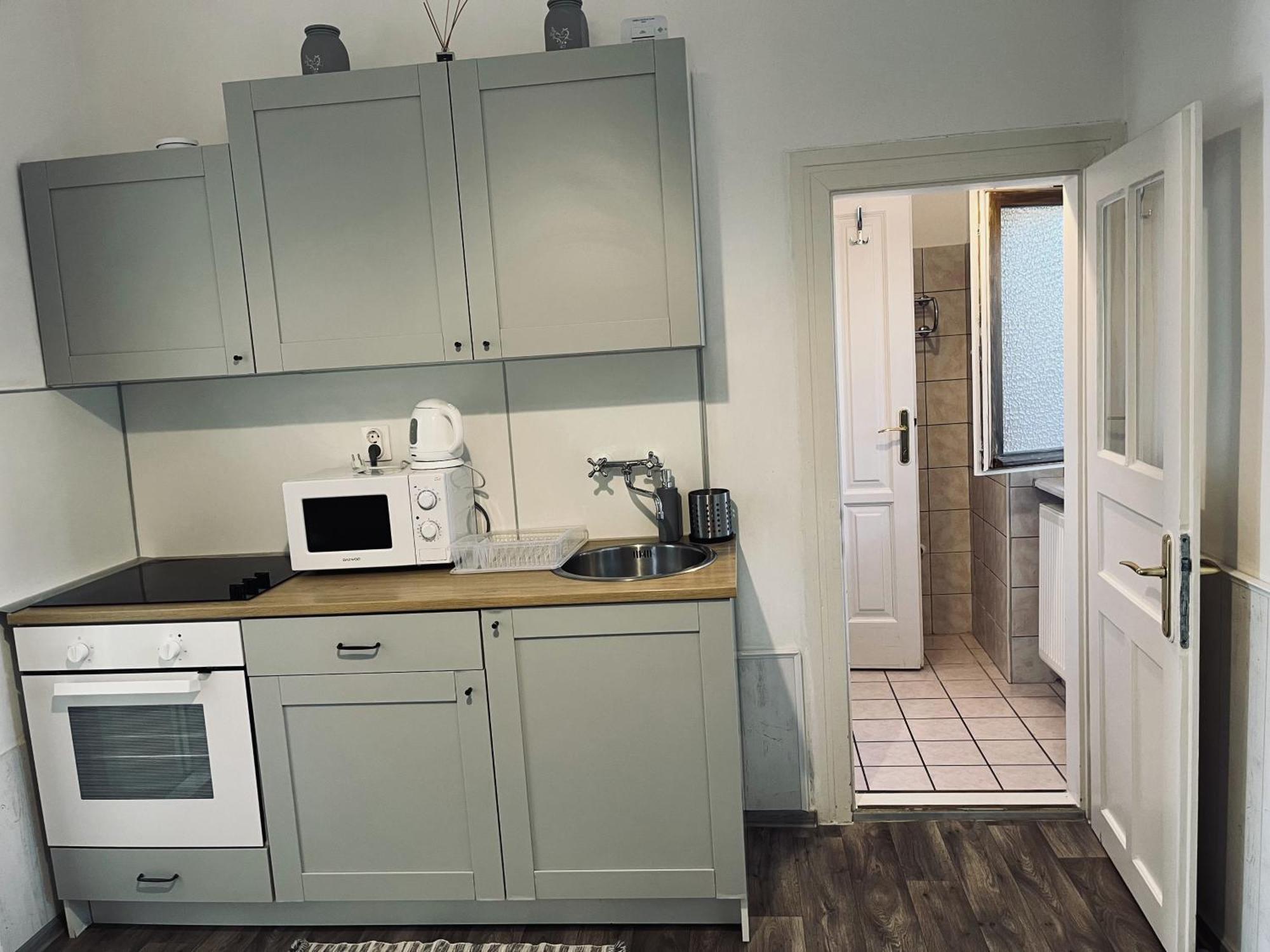 Idill Apartmanhaz B&B Тисафюред Экстерьер фото