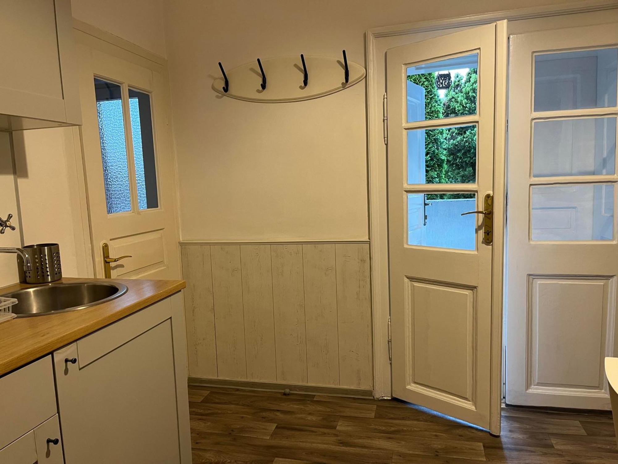 Idill Apartmanhaz B&B Тисафюред Экстерьер фото