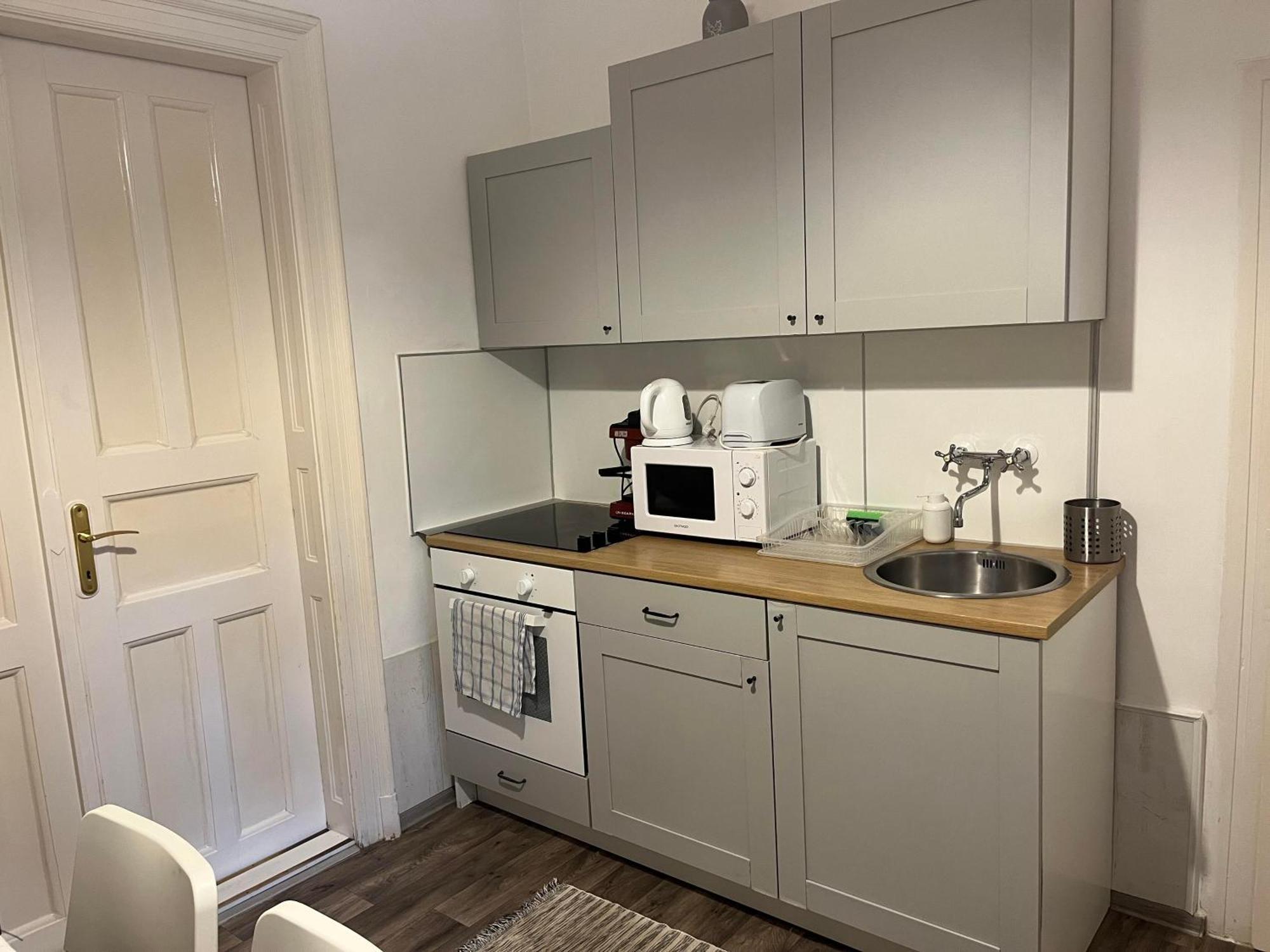 Idill Apartmanhaz B&B Тисафюред Экстерьер фото