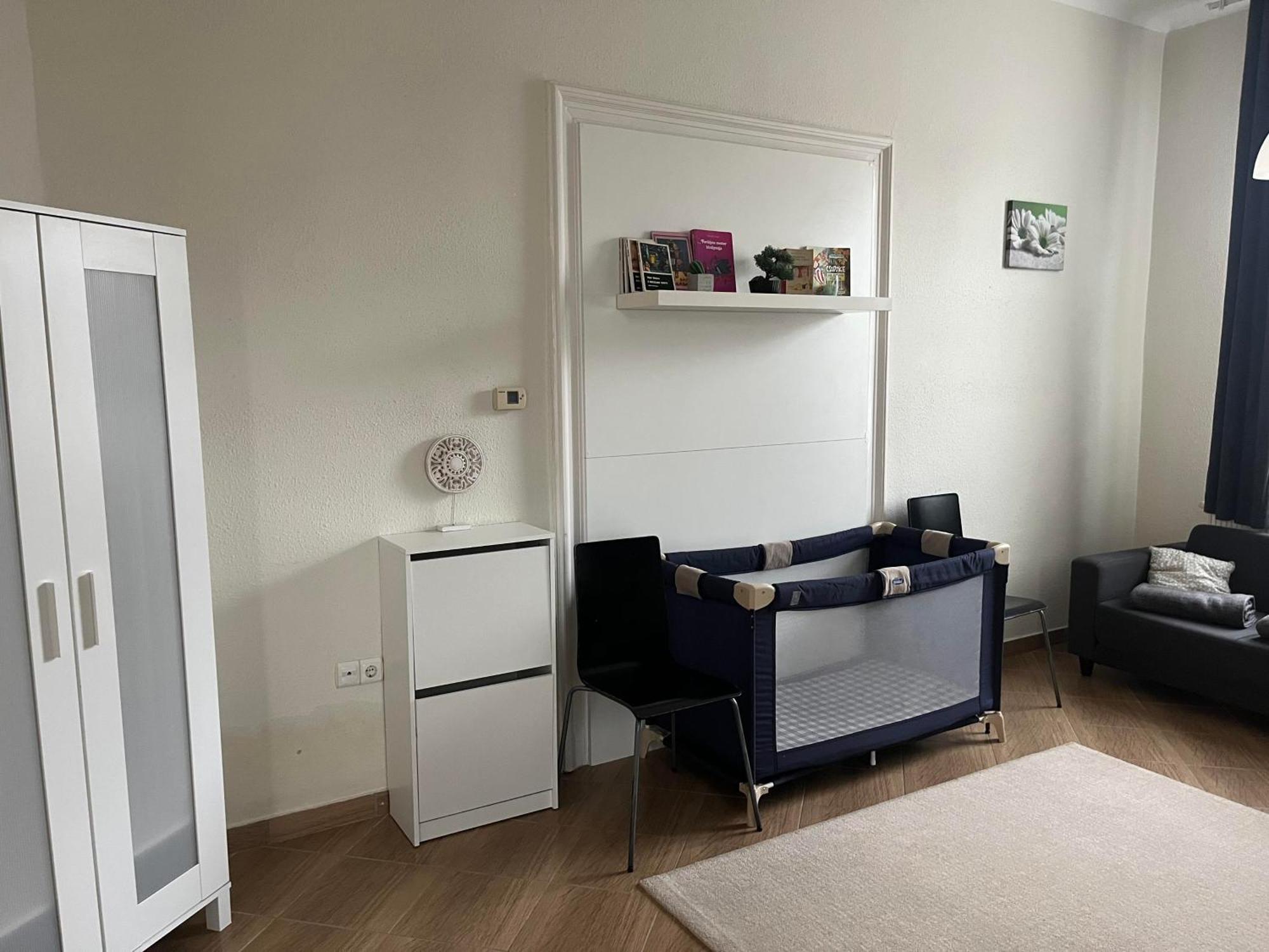 Idill Apartmanhaz B&B Тисафюред Экстерьер фото